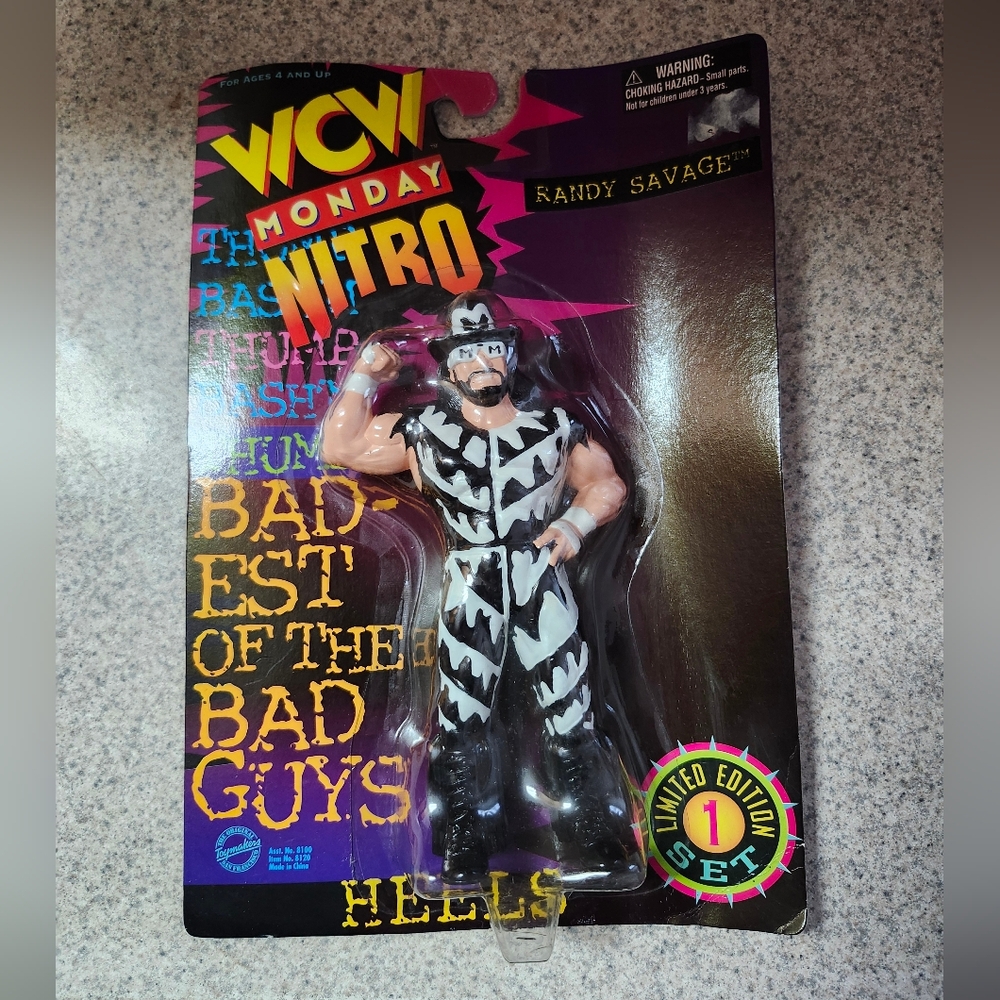WWE WCW Monday Nitro Randy Savage Action Figure Limited Edition 1997